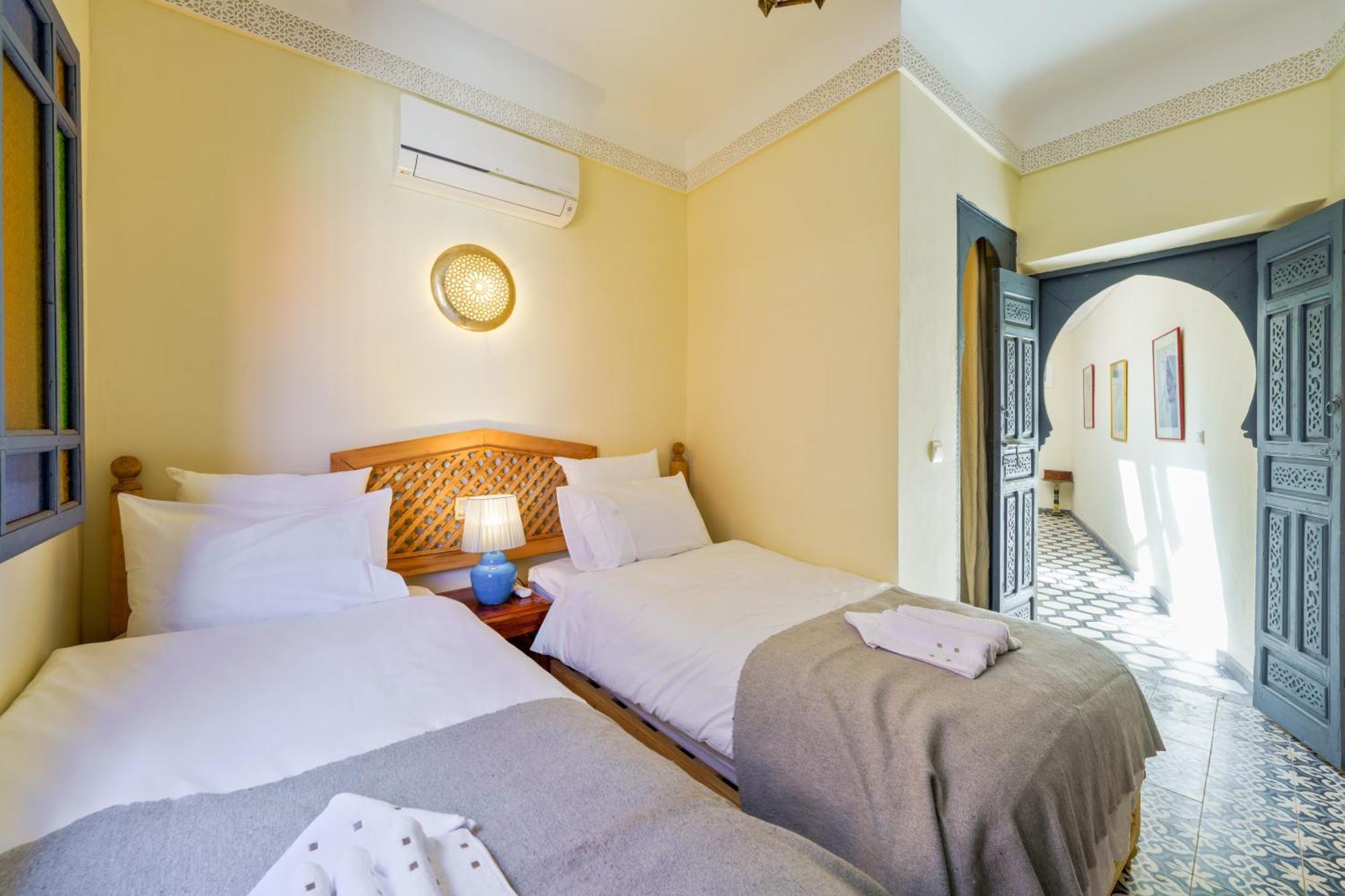 Riad 4 Chambres - Piscine & Petit Dejeuner Gratuit - Wifi Fibre Optique Marrakesh Exterior foto